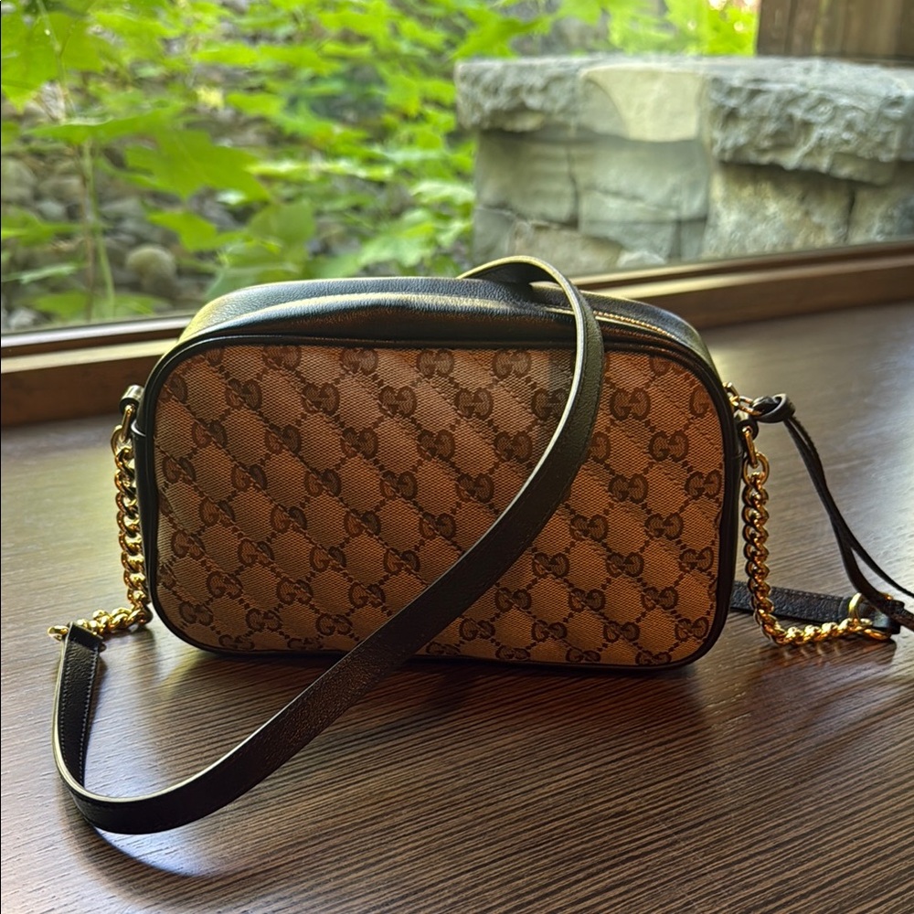 Gucci GG Canvas Small Marmont Matelassé Camera Bag